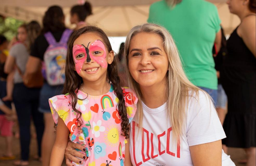 No último sábado, dia 07 de outubro, o Projeto Esporte, Cultura e Lazer de Ouvidor, em colaboração com a CMOC e a Prefeitura Municipal, organizou um grande evento de entretenimento para as crianças da nossa cidade.