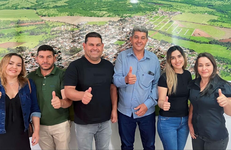 #VISITASCORTESIA | Prefeito recebe visita de cortesia.