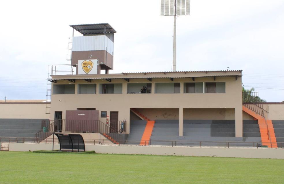 Prefeitura de Ouvidor realiza reforma do Estádio Municipal Luiz Benedito.